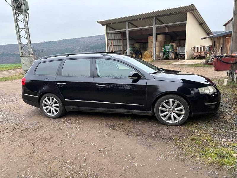 Schwarz Gebraucht 2006 VW Passat Kombi | 4.000 € (Etwas zu teuer) - Bild 1/4