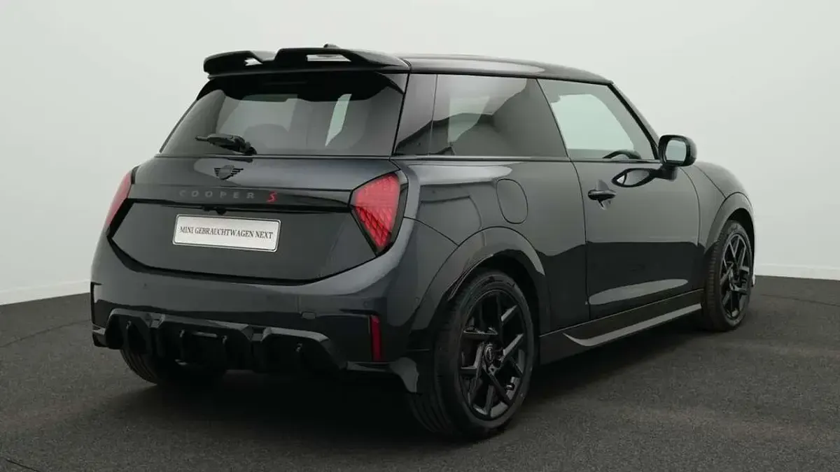 Gebraucht Mini John Cooper Works 204 PS (150 kW) 2025 Grau Kleinwagen