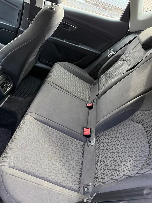 Gebraucht Seat Leon 110 PS (80 kW) 2016 Silber Limousine