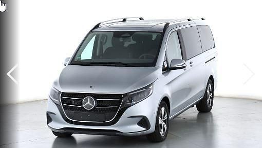 Hightechsilber metallic Gebraucht 2024 Mercedes V250 Style Van / Kleinbus | 74.990 € (Etwas zu teuer) - Bild 1/4