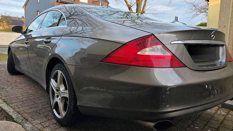 Gebraucht Mercedes CLS350 292 PS (214 kW) 2007 Grau Coupé