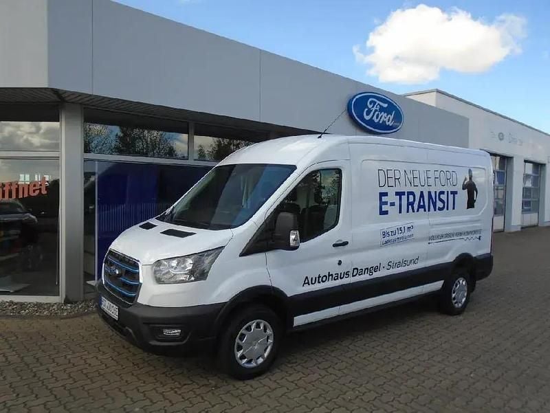 Frostweiss Gebraucht 2022 Ford Econoline Trend Van | 37.950 € (Fairer Preis) - Bild 1/4