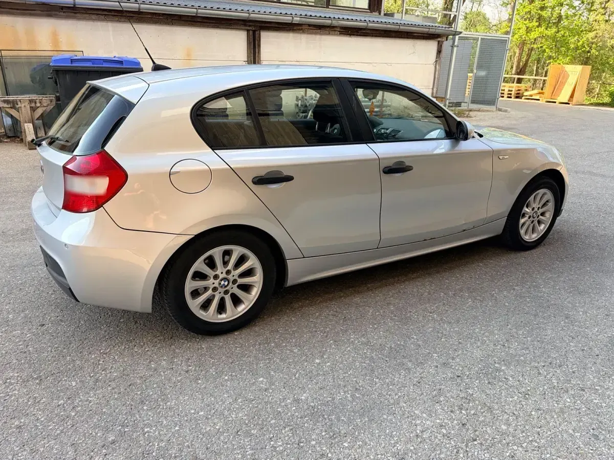 Używany BMW 116 116 KM (85 kW) 2004 Srebrny Hatchback