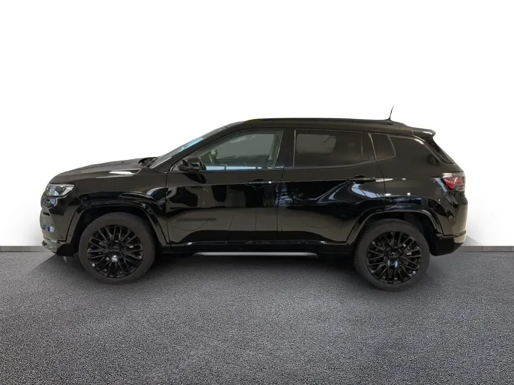 Gebraucht Jeep Compass 131 PS (96 kW) 2023 Black clear coat SUV