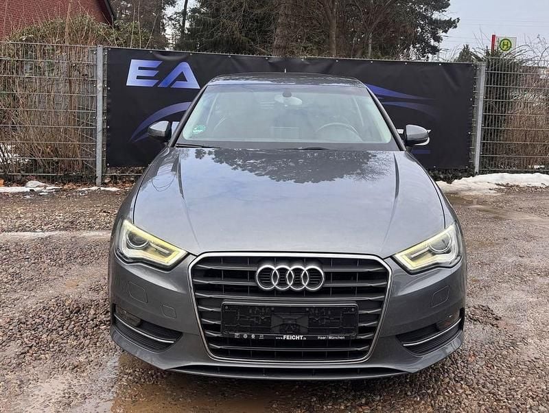 Gebraucht Audi A3 Attraction 122 PS (89 kW) 2012 Grau Kleinwagen