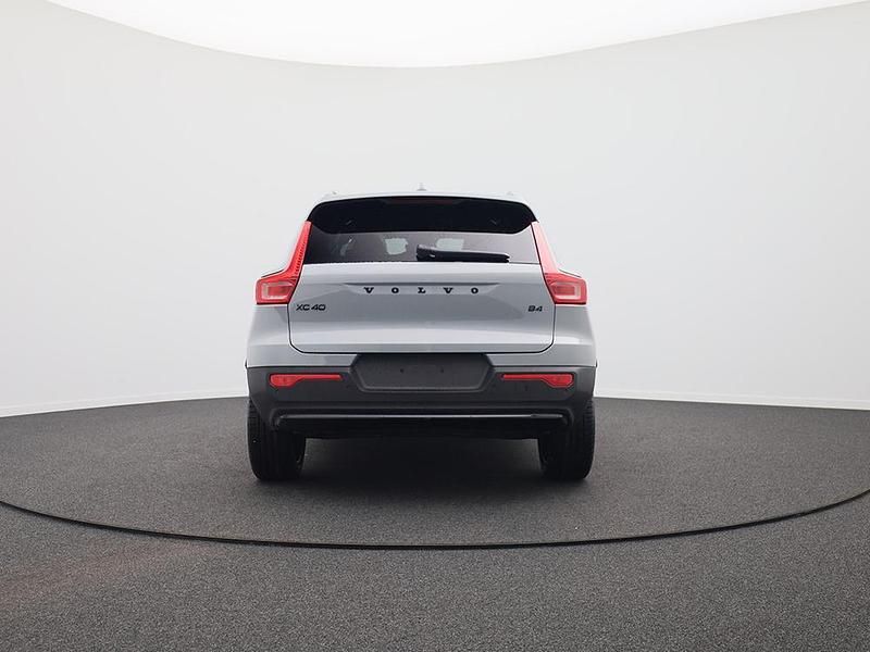 Ny Volvo XC40 Plus 2026 Sort SUV