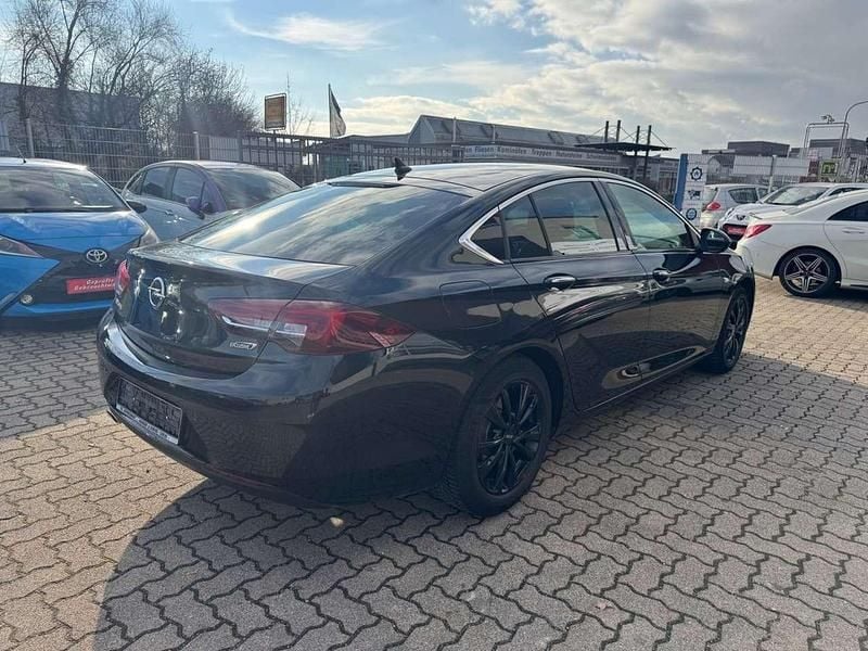 Gebraucht Opel Insignia Sport 170 PS (125 kW) 2018 Schwarz Limousine