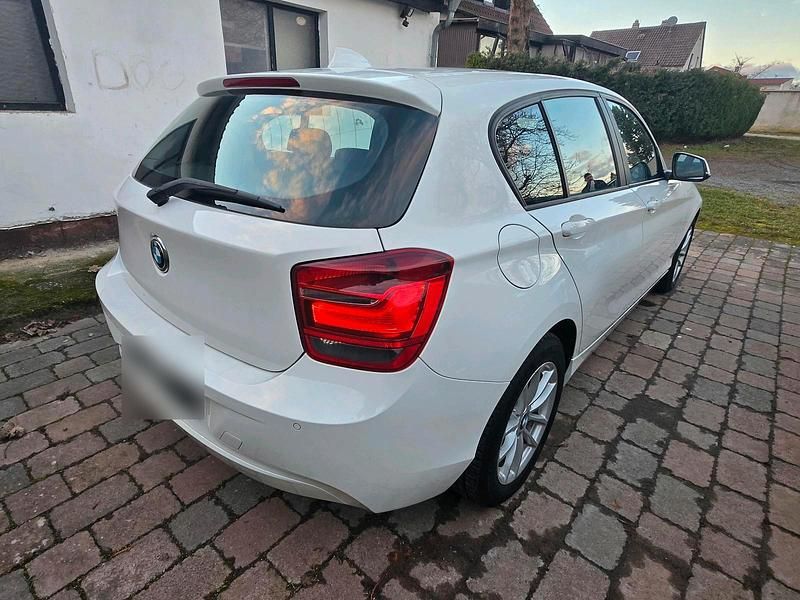 Gebraucht BMW 116 136 PS (100 kW) 2014 Weiß Kleinwagen