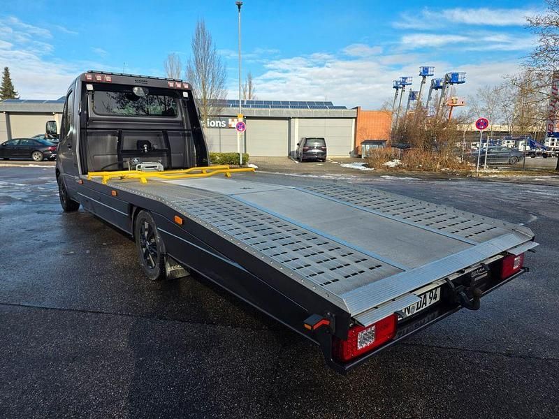 Gebraucht Mercedes Sprinter 190 PS (139 kW) 2023 Schwarz Van