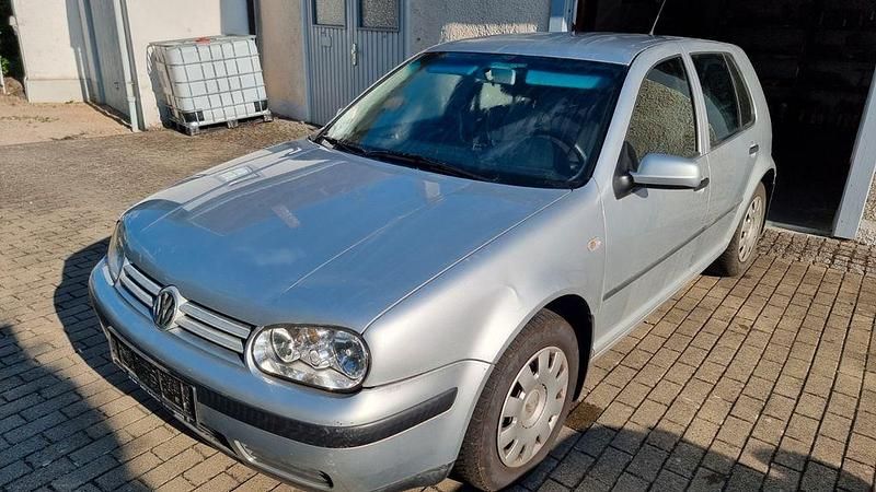 Gebraucht VW Golf IV 105 PS (77 kW) 2001 Silber Limousine