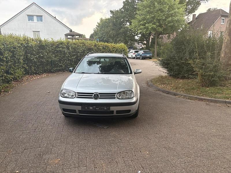 Silber Gebraucht 2001 VW Golf IV Kombi | 800 € (Guter Preis) - Bild 1/4