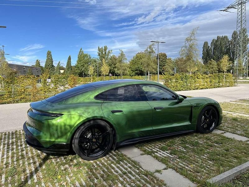 Gebraucht Porsche Taycan 4S 419 kW (571 PS) 2023 Grün Limousine