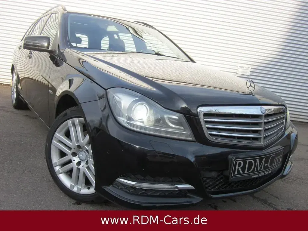 Gebraucht Mercedes C200 184 PS (135 kW) 2012 Schwarz Limousine