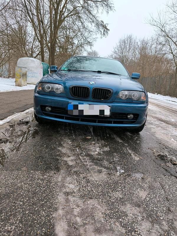 Gebraucht BMW 320 150 PS (110 kW) 2000 Blau Coupé