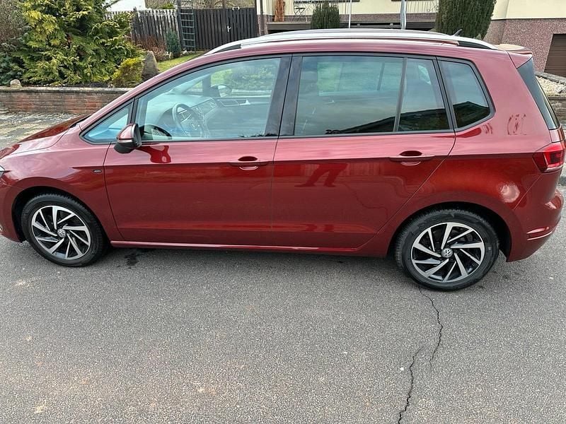 Gebraucht VW Golf VII Join 150 PS (110 kW) 2019 Rot Limousine