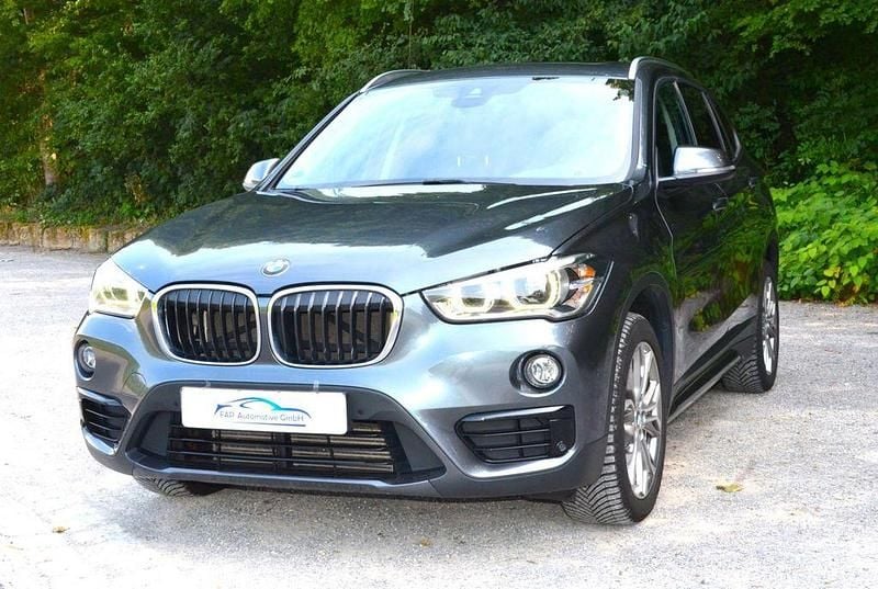 Grau Gebraucht 2017 BMW X1 Sport Line SUV | 19.999 € (Fairer Preis) - Bild 1/4