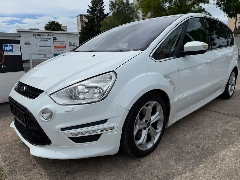 Gebraucht Ford S-MAX Titanium S 163 PS (119 kW) 2015 Weiß Van / Kleinbus