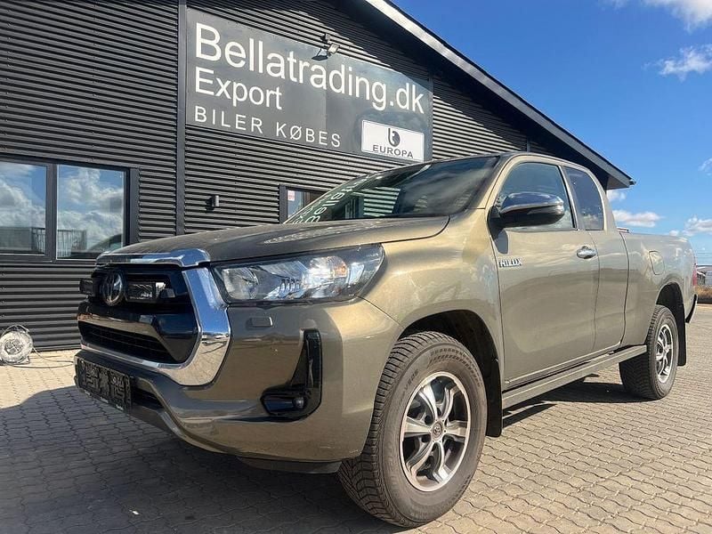 Grau Gebraucht 2022 Toyota HiLux Abholung | 31.320 € (Superpreis) - Bild 1/4