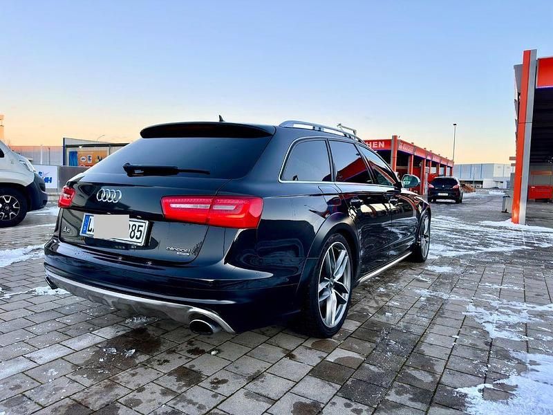 Schwarz Gebraucht 2012 Audi A6 Allroad Sport Kombi | 24.600 € - Bild 1/4