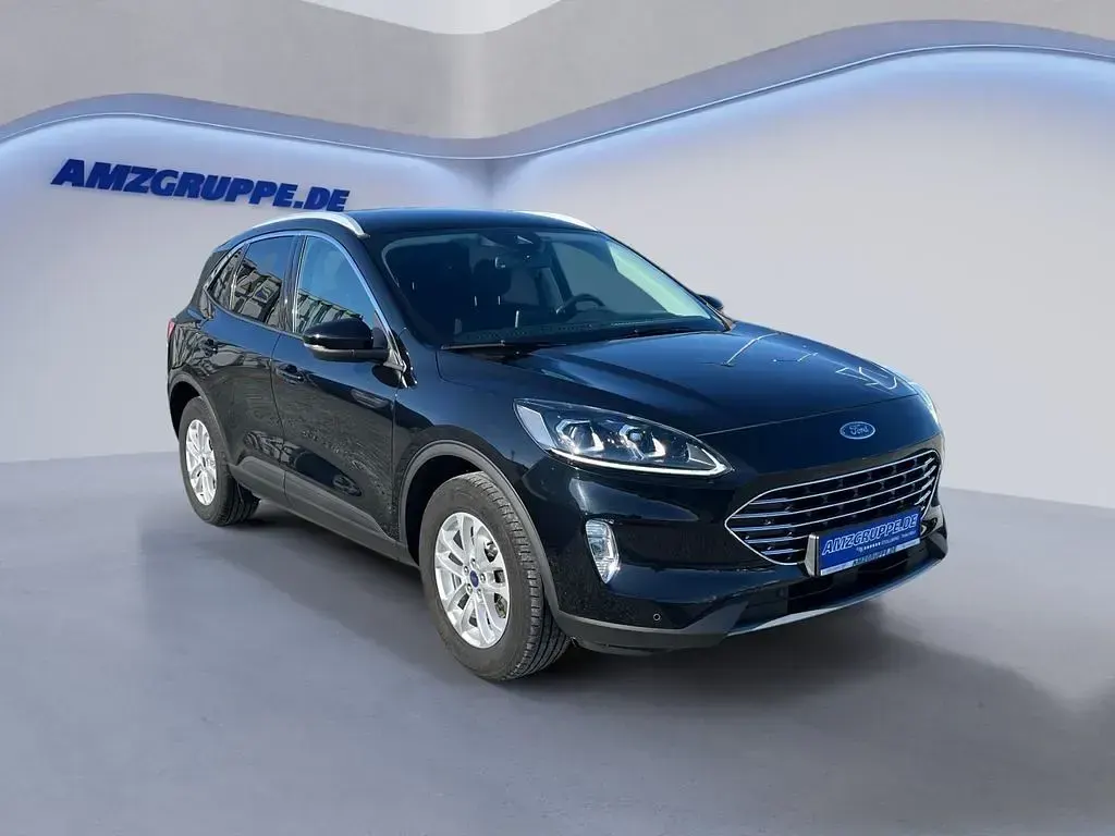 Gebraucht Ford Kuga Titanium 150 PS (110 kW) 2020 Schwarz SUV