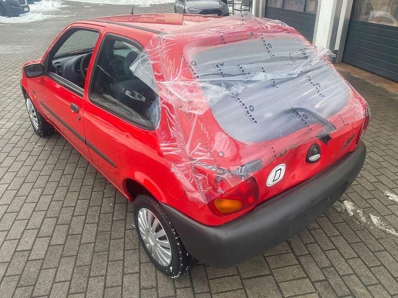 Gebraucht Ford Fiesta 50 PS (36 kW) 1996 Rot Limousine