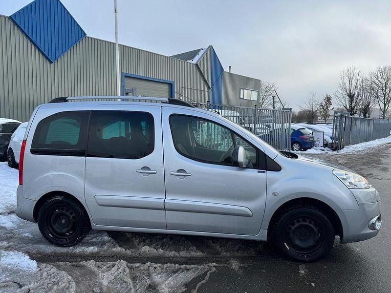 Gebraucht Peugeot Partner Tepee 109 PS (80 kW) 2010 Grau Van / Kleinbus