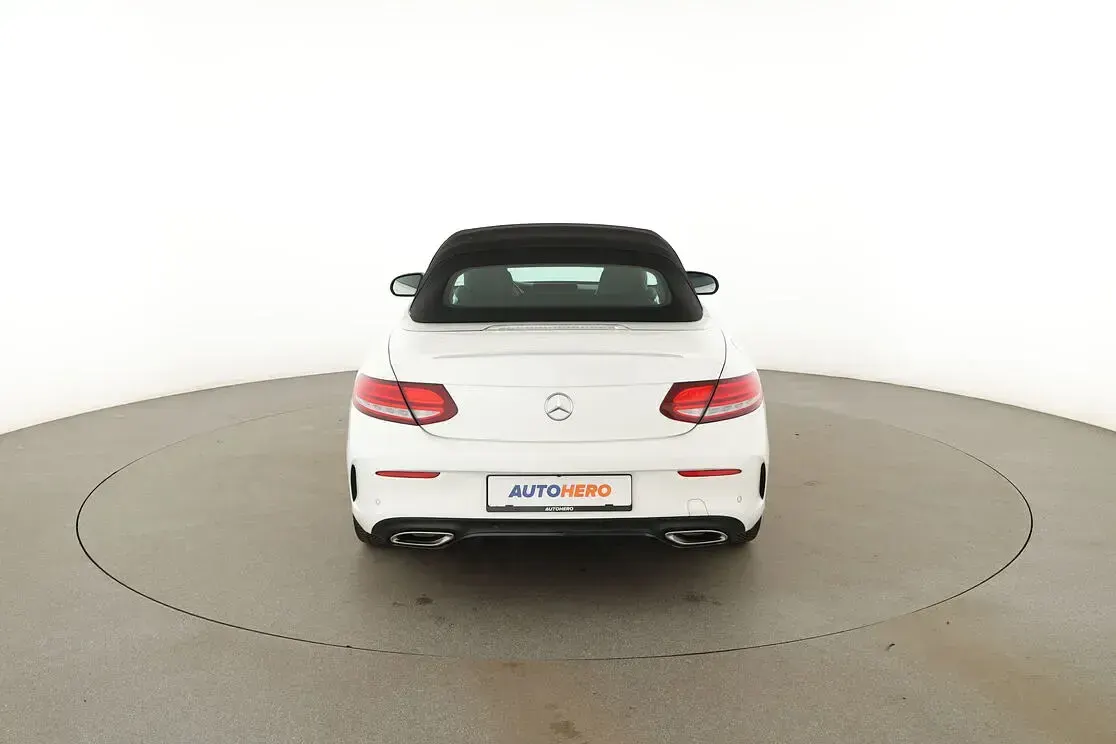 Gebraucht Mercedes C200 AMG line 2018 Weiß Cabrio