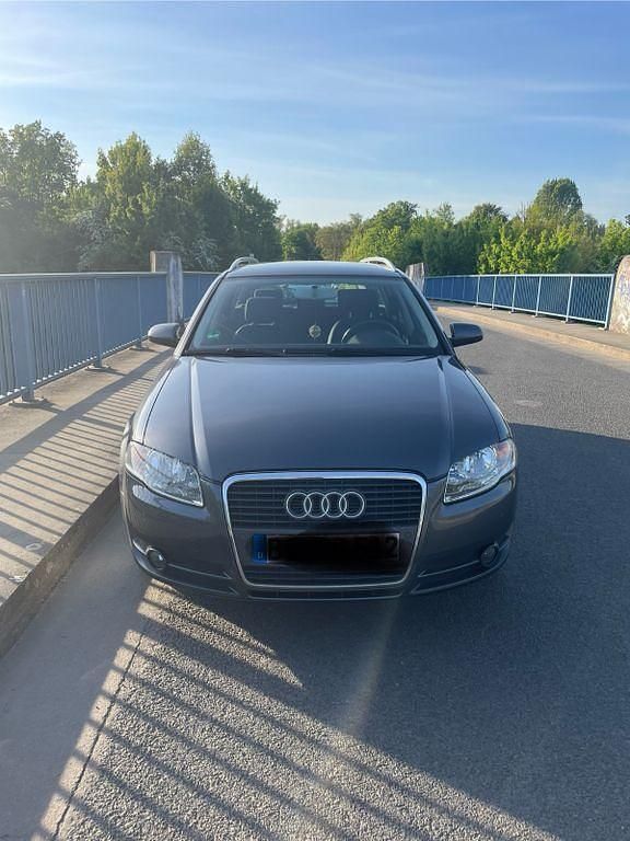 Gebraucht Audi A4 131 PS (96 kW) 2005 Grau Kombi