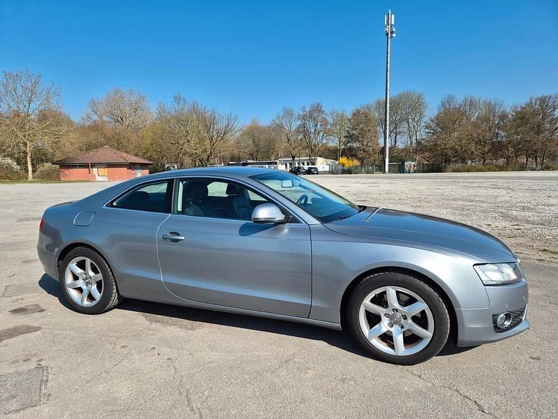 Gebraucht Audi A5 179 PS (131 kW) 2009 Grau Coupé