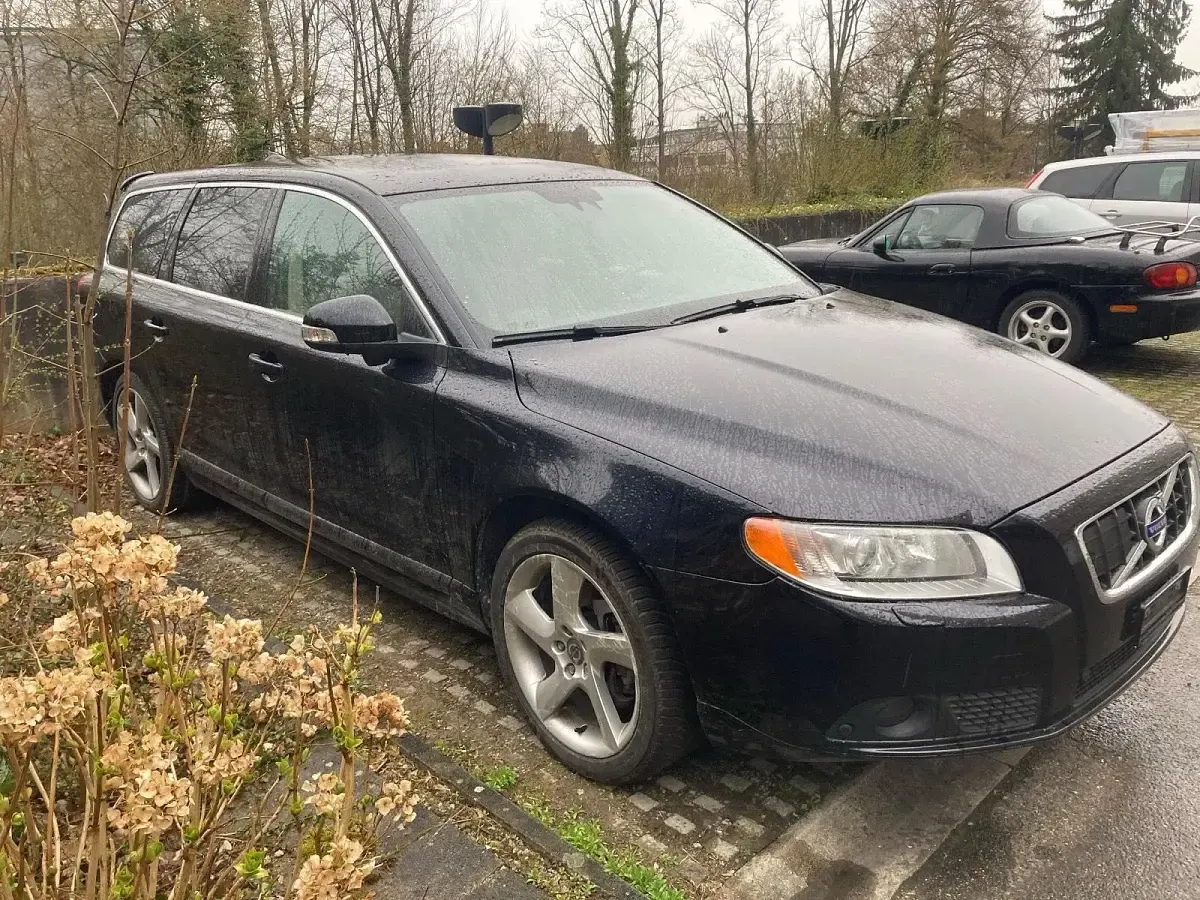 Gebraucht Volvo V70 220 PS (161 kW) 2009 Schwarz Kombi