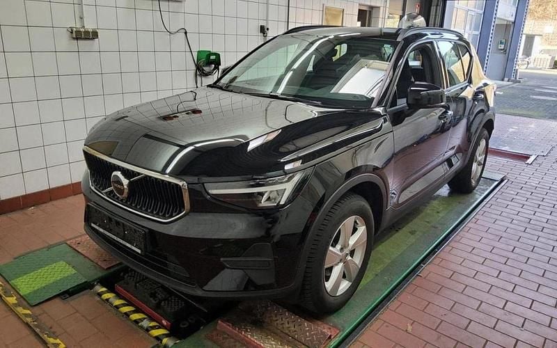 Gebraucht Volvo XC40 129 PS (94 kW) 2023 Stone SUV