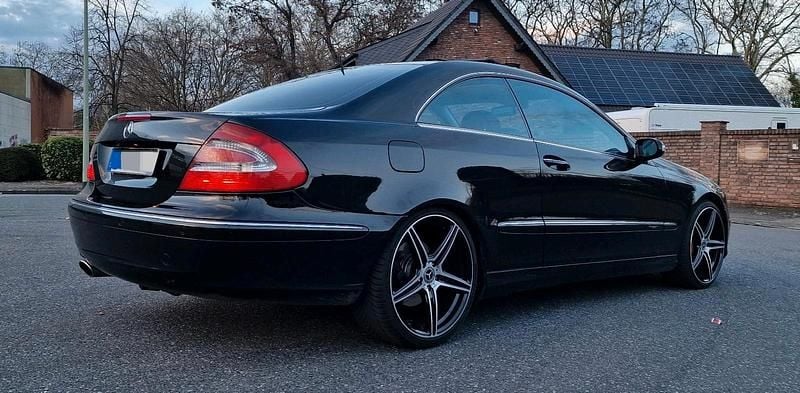 Gebraucht Mercedes CLK500 306 PS (225 kW) 2004 Schwarz Coupé