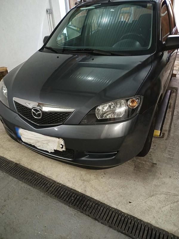 Gebraucht Mazda 2 80 PS (58 kW) 2003 Grau Kleinwagen