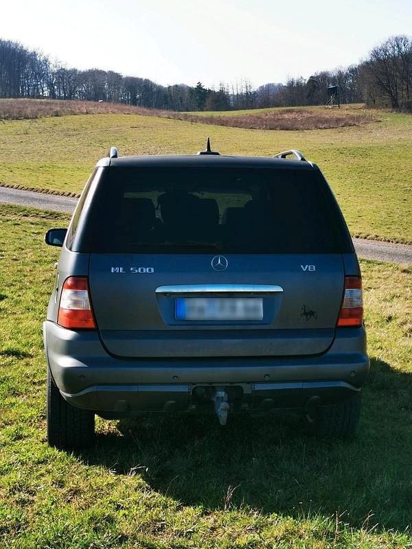 Gebraucht Mercedes ML500 292 PS (214 kW) 2002 Schwarz SUV
