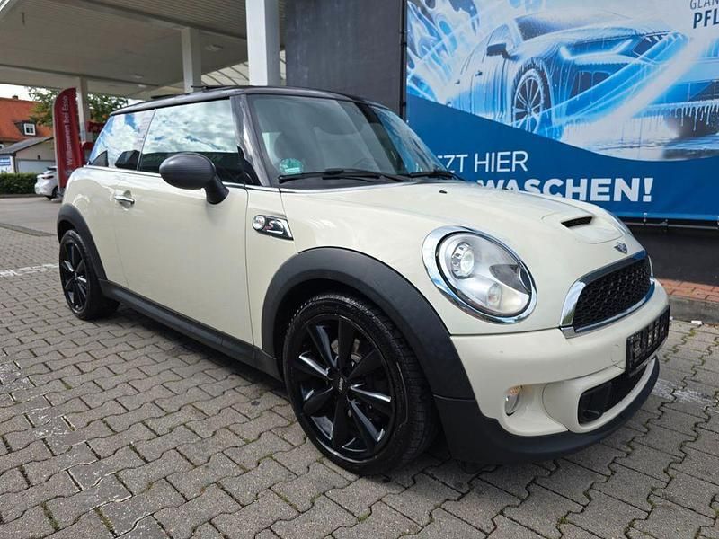 Weiß Gebraucht 2012 Mini Cooper S Kleinwagen | 6.999 € (Guter Preis) - Bild 1/4