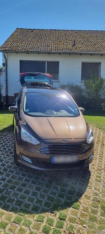 Braun Gebraucht 2015 Ford C-MAX Titanium Van / Kleinbus | 10.990 € (Fairer Preis) - Bild 1/4
