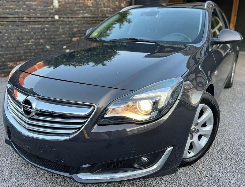 Gebraucht Opel Insignia Edition 120 PS (88 kW) 2014 Grau Limousine