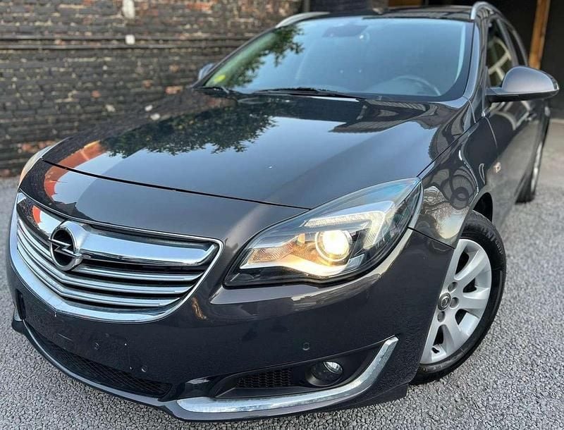 Grau Gebraucht 2014 Opel Insignia Edition Limousine | 5.400 € (Guter Preis) - Bild 1/3