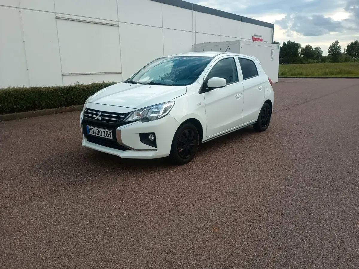 Gebraucht Mitsubishi Space Star 71 PS (52 kW) 2021 Weiß Kleinwagen