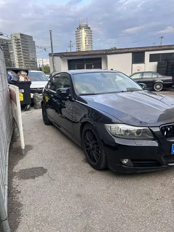 Używany BMW 320 M Performance 170 KM (125 kW) 2009 Czarny Sedan/Limuzyna