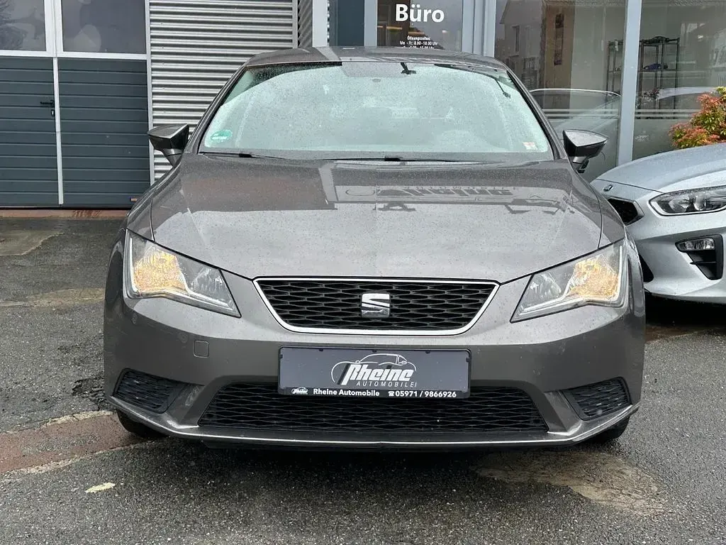 Second-hand Seat Leon Reference 110 CP (80 kW) 2017 Gri Berlinǎ