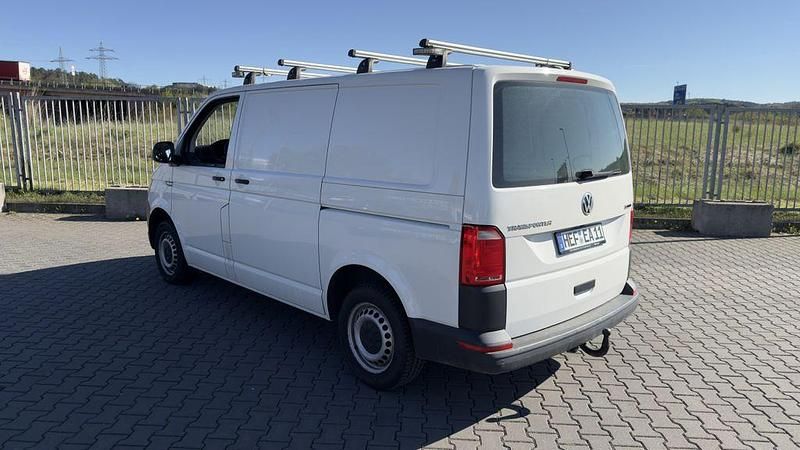 Second-hand VW Transporter 150 CP (110 kW) 2018 Alb Van