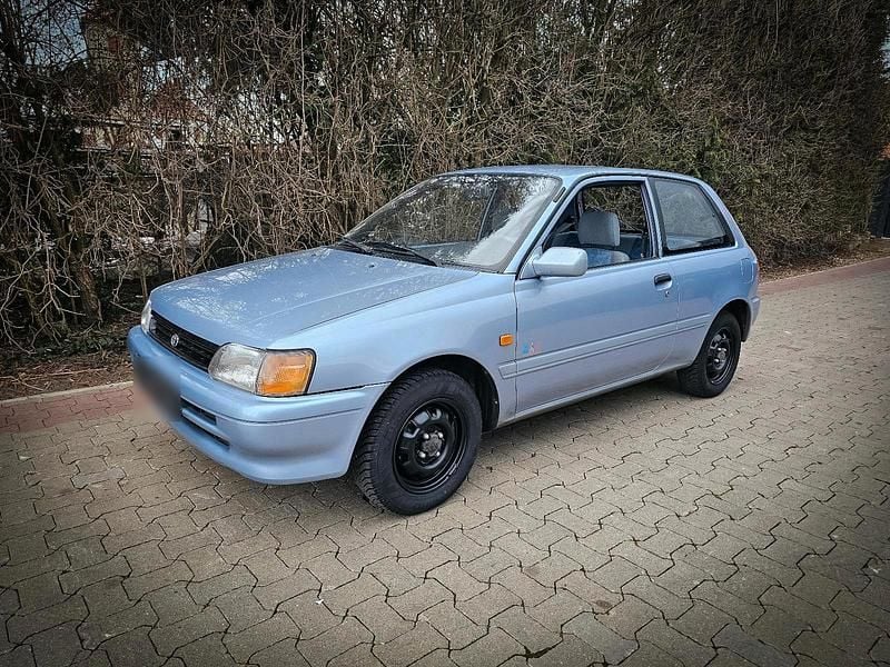 Gebraucht Toyota Starlet 75 PS (55 kW) 1995 Blau Kleinwagen