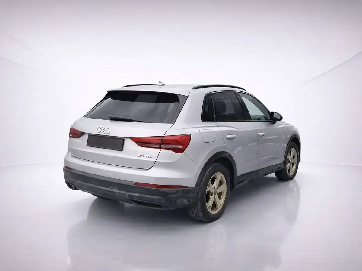 Gebraucht Audi Q3 Advanced 150 PS (110 kW) 2022 Florettsilber metallic SUV