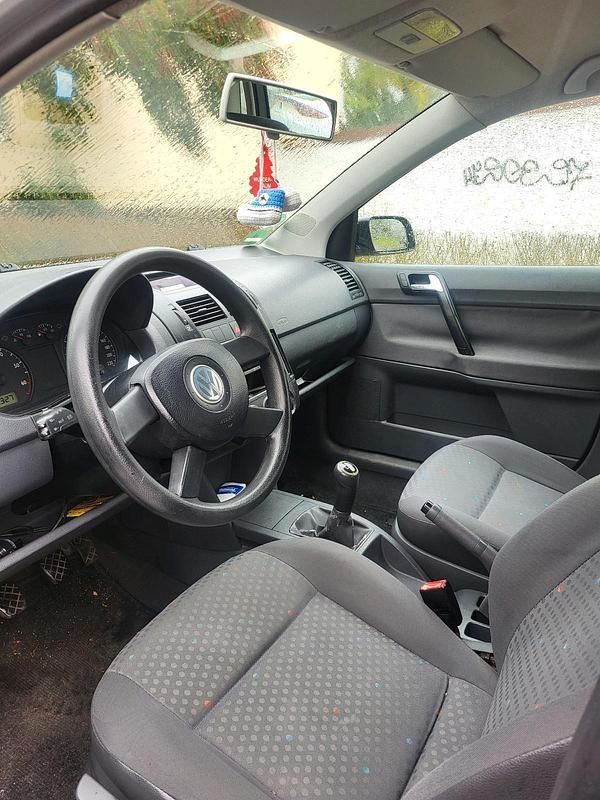 Usata VW Polo 75 CV (55 kW) 2003 Argento Utilitaria