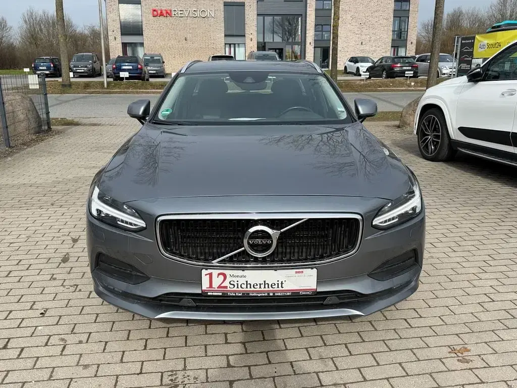 Gebraucht Volvo V90 Momentum 190 PS (139 kW) 2016 Grau Kombi