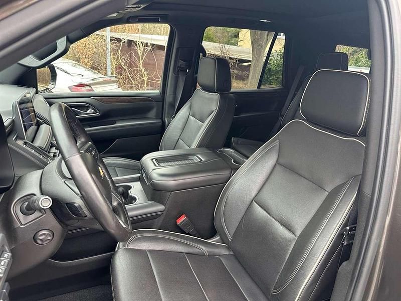 Gebraucht Chevrolet Tahoe 360 PS (264 kW) 2022 Dark mocha SUV