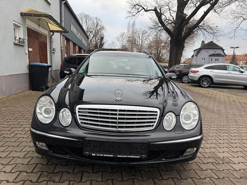 Gebraucht Mercedes E240 177 PS (130 kW) 2003 Schwarz Kombi