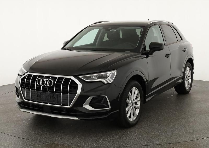 Mythosschwarz metallic Gebraucht 2021 Audi Q3 Advanced SUV | 33.445 € (Fairer Preis) - Bild 1/4