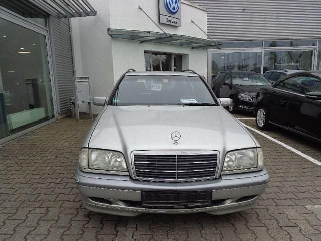 Gebraucht Mercedes C200 Elegance 102 PS (75 kW) 1999 Silber metallic Kombi